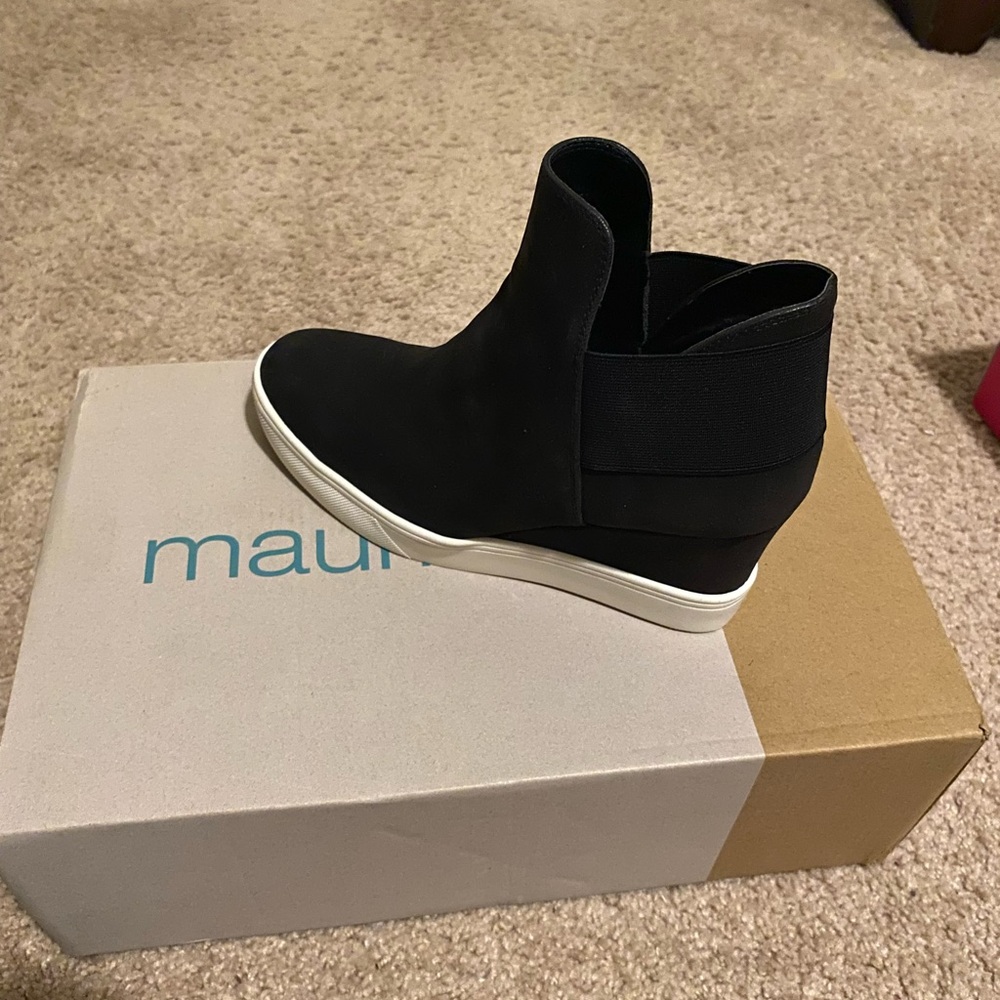 Maurices Black Ankle Booties Modern Design
